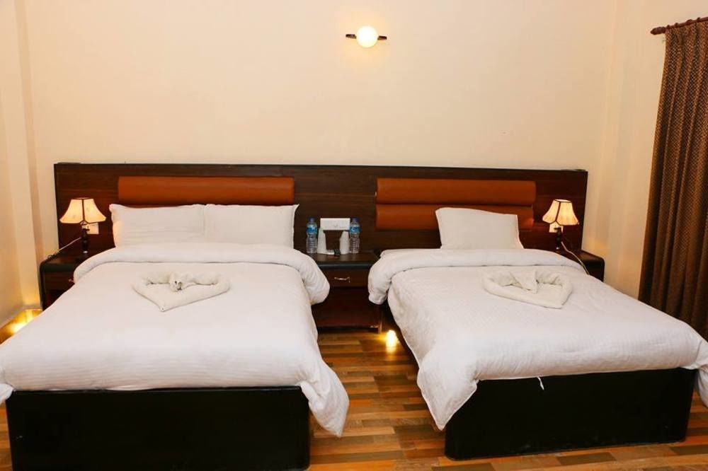 Hotel Royal Safari Sauraha Zewnętrze zdjęcie